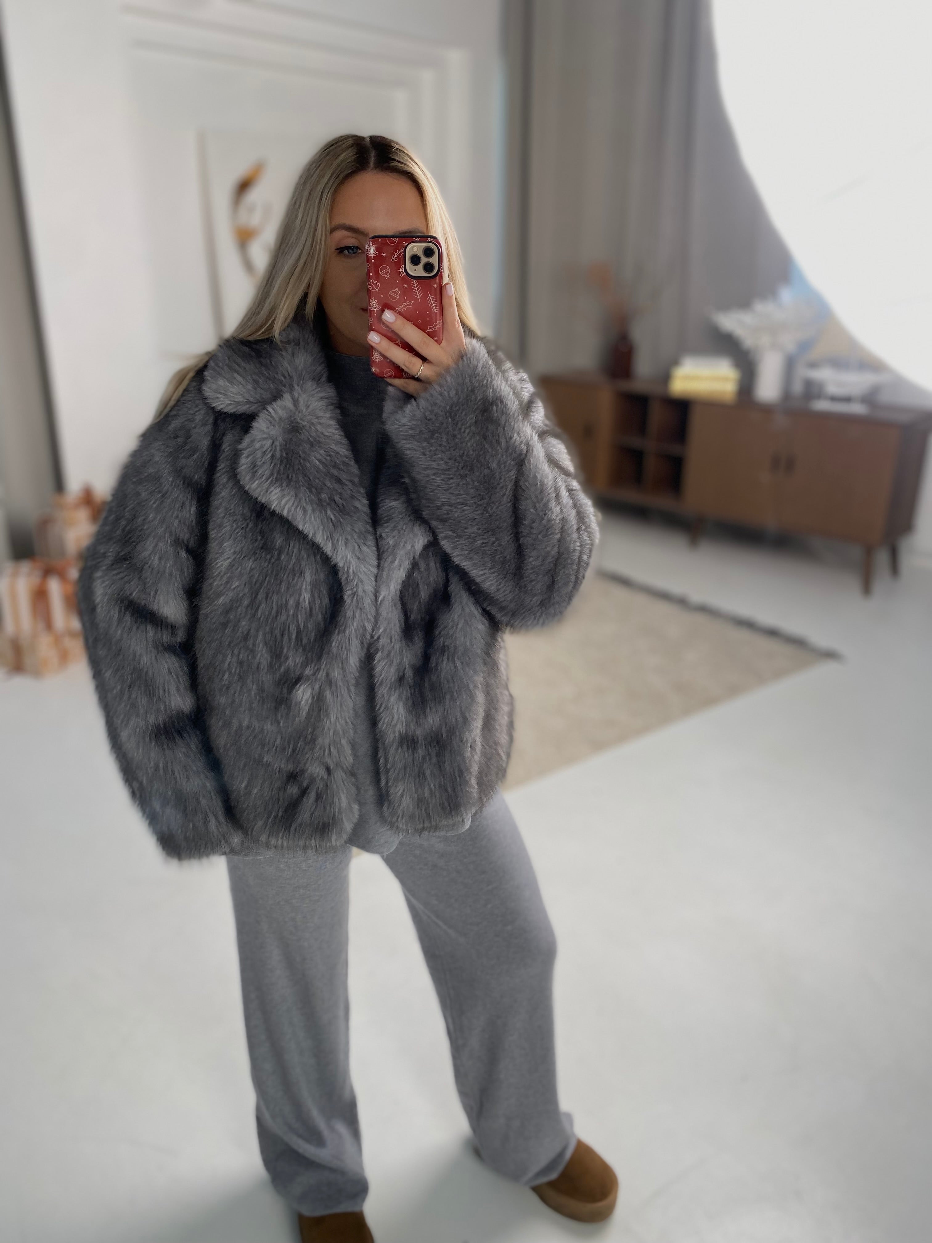 Dirbtiniai kailiniai “Urban Grace”