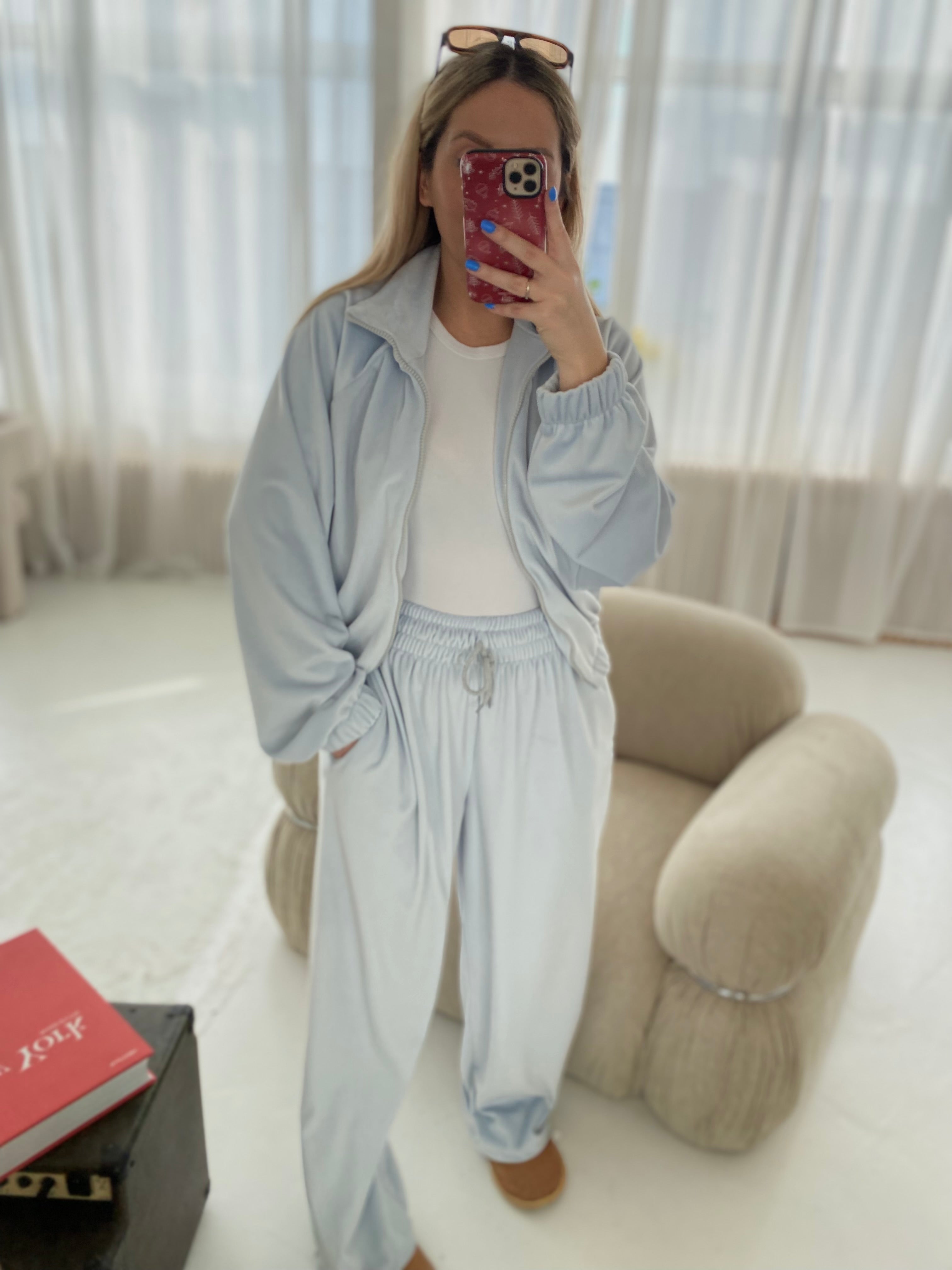 Žydras veliūrinis laisvalaikio komplektas „Sky Blue Velvet Comfort Set“