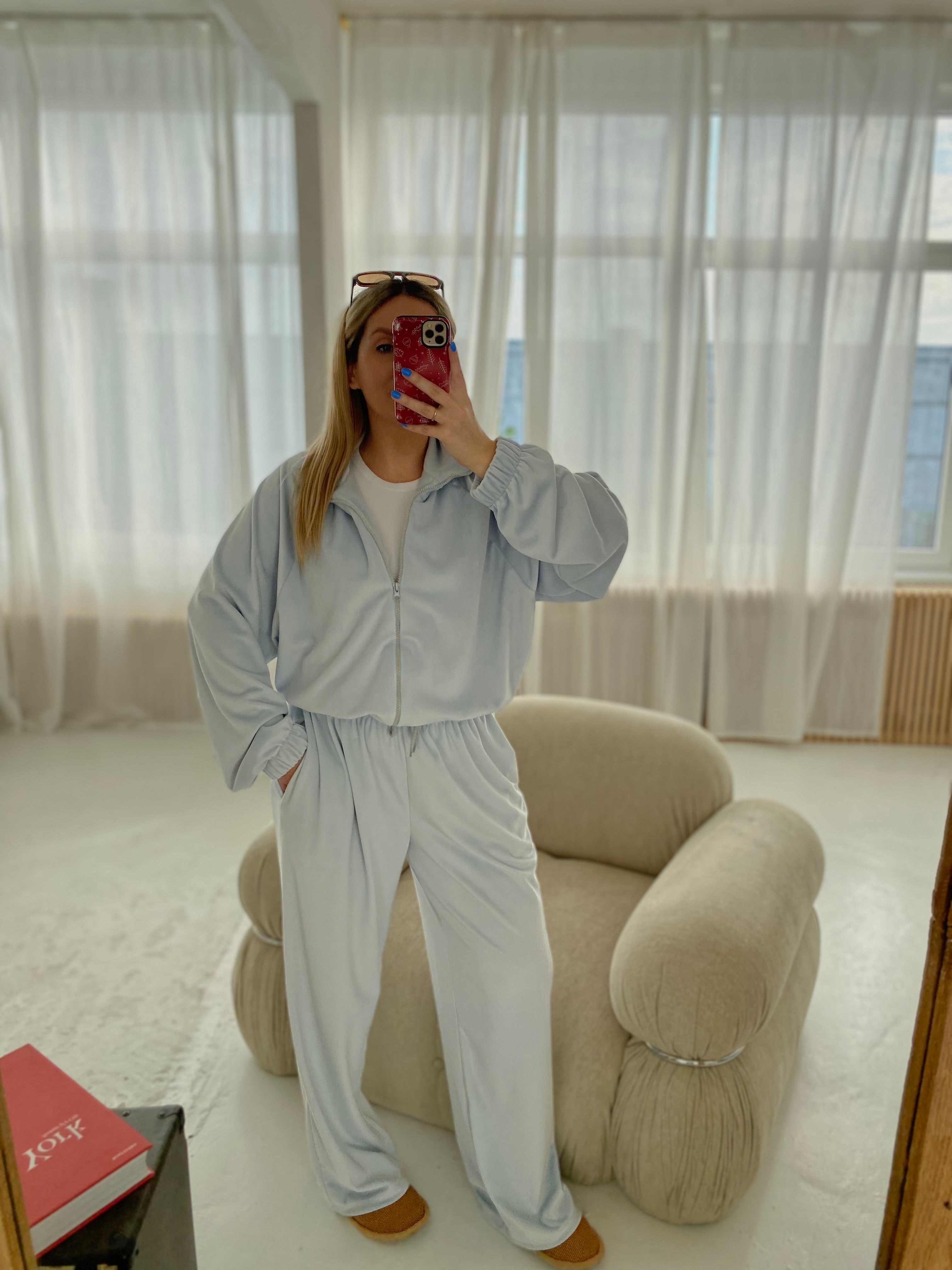 Žydras veliūrinis laisvalaikio komplektas „Sky Blue Velvet Comfort Set“